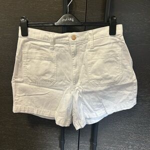 Universal Threads  Classic White Jean Shorts